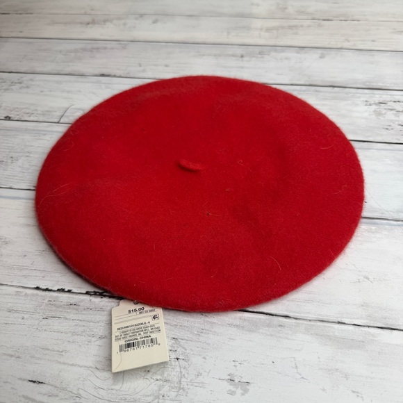 Accessories - Classic Red Wool Beret